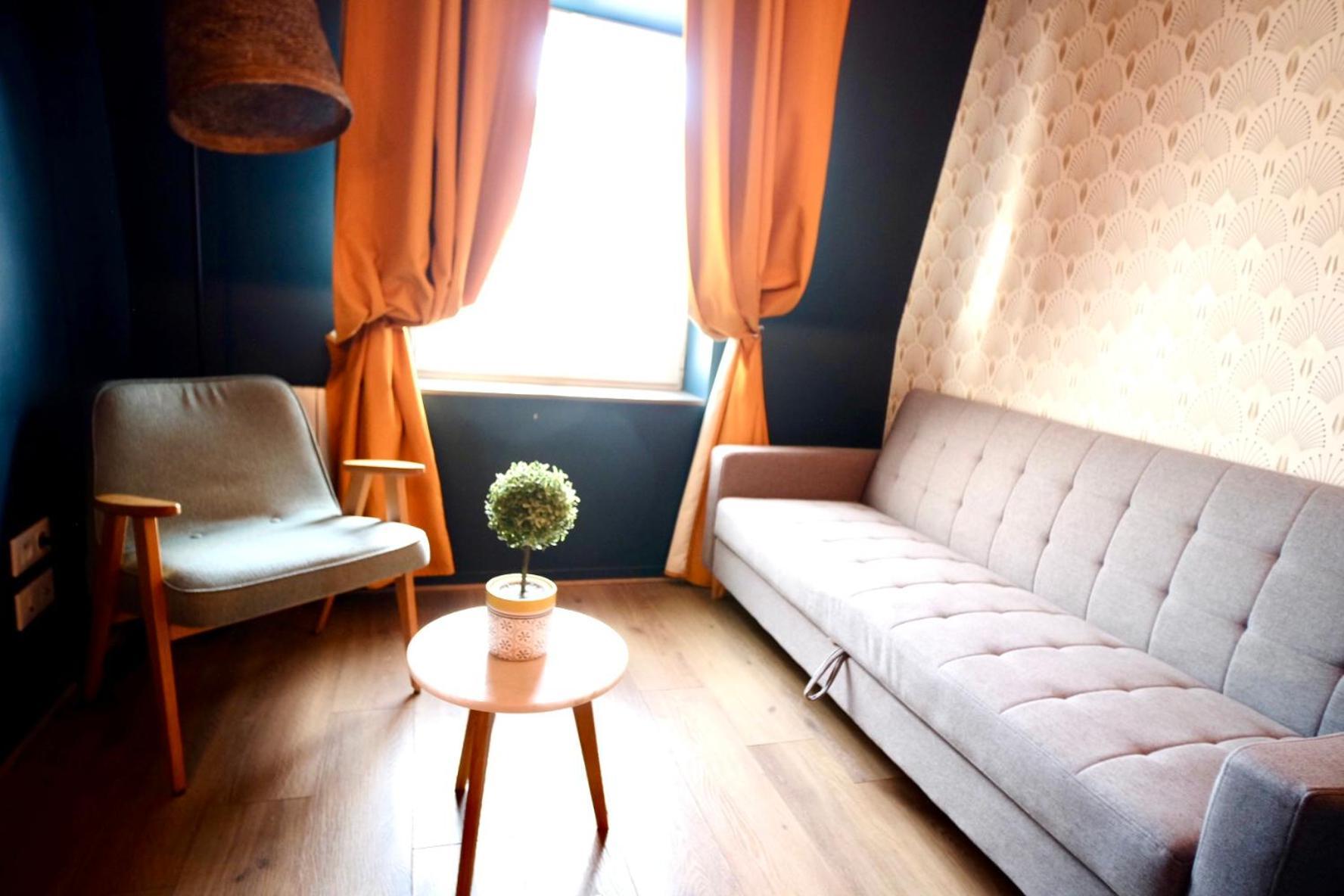 La Bonbonniere Rose Apartment Caen Bagian luar foto