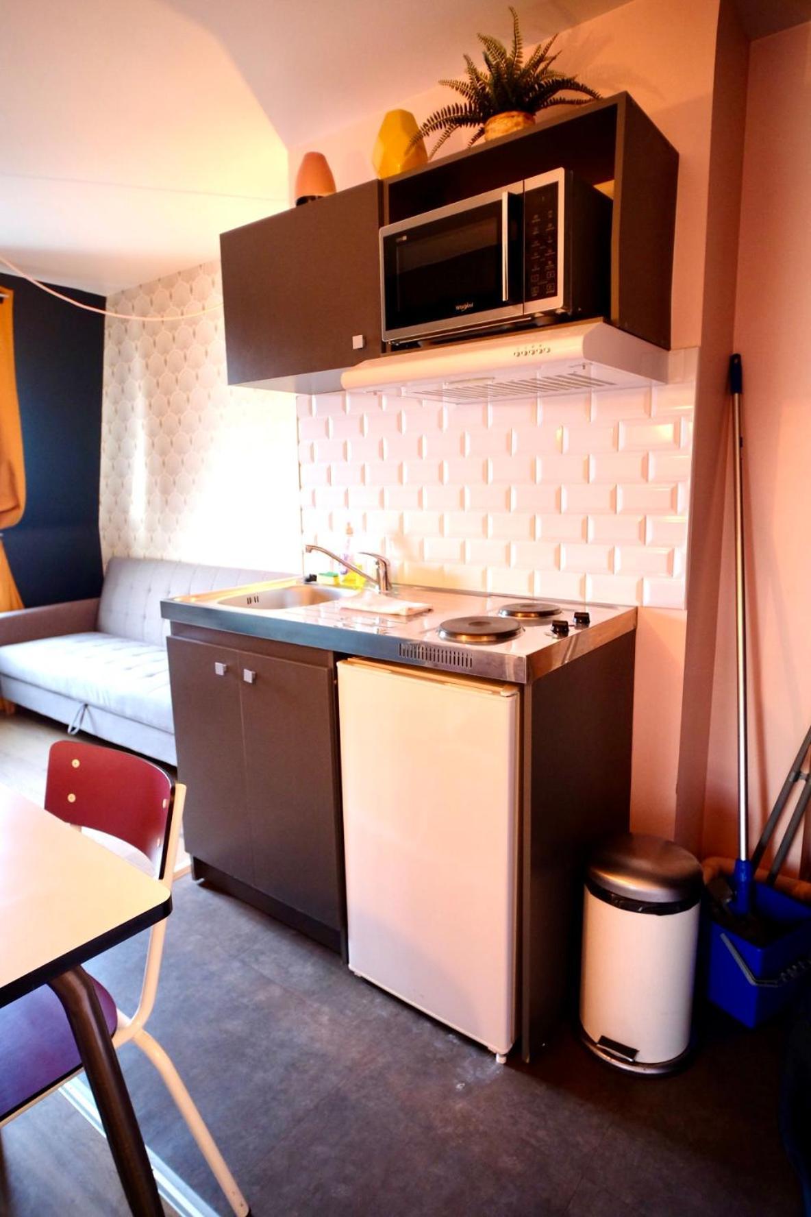 La Bonbonniere Rose Apartment Caen Bagian luar foto